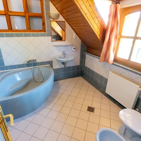 Castle House Guest house 4*