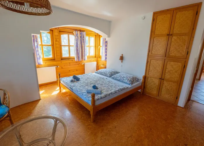 Gasthuis Castle House