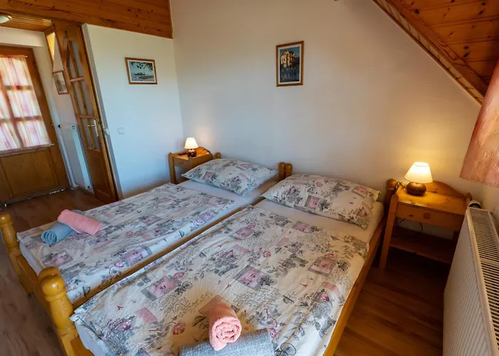 Castle House 3* באלאטונפורד